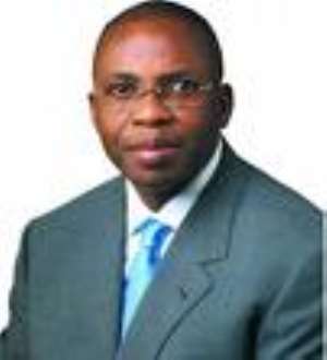 Irate youths sack Imo state job center. as Dame Jonathan Visits