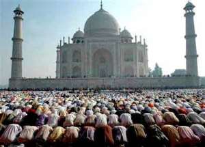 Ashaiman: Muslims Light Up Eid-Ul-Fitr Celebrations