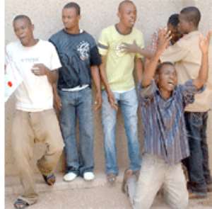 Five Nigerians Arrested For Fraud