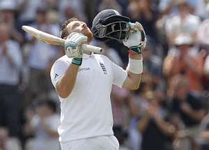 Ian Bell pleased to make contribution with the bat for England