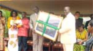 Kufuor Opens Accra Mall