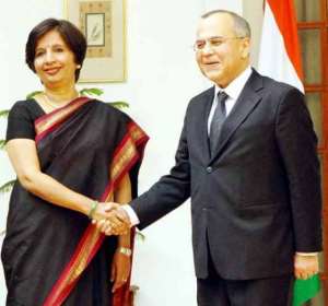 Indian FSec Nirupma Rao & Pak Forsec Salman Basheer