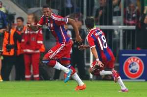 Jerome Boateng's spectacular late strike sinks Manchester City in Champs Lge