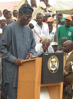 Withdraw The Military From Lagos Immediately. Fashola Tells President Jonathan
