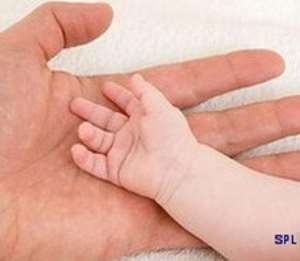 Children with older fathers and grandfathers live longer