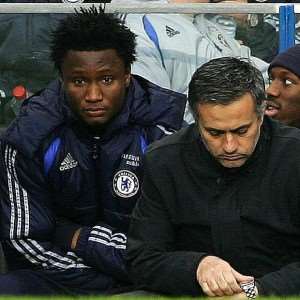 Chelsea : Nigerian midfielder John Mikel Obi wants Mourinho