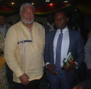 Ex Kotoko board member Kennedy Agyapong buys Azumah Nelson's book for 30,000