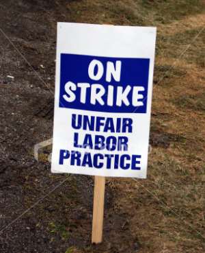 Govt withdraws suit against striking unions