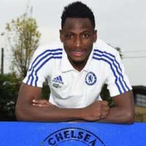 Eminent stsrat approaches as Baba Rahman makes Mourinho's 18 for Crystal Palace clash