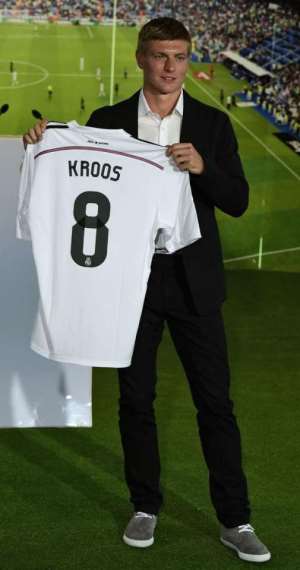 Real unveil Kroos: Toni Kroos to wear number 8 jersey