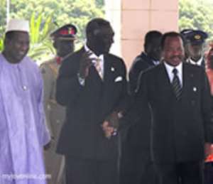 President Kufuor receives Report on AU Government