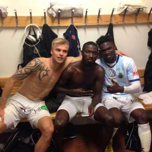 Kwame Bonsu with two of his Gefle IF team-mates after Monday evening8217;s win