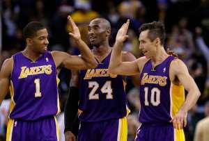 NBA : LA Lakers keep the line