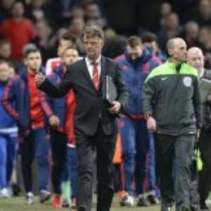 Man United Manager Louis van Gaal Not Going To Resign After Chelsea Draw
