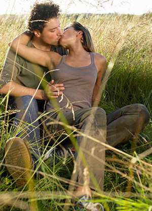 Whos having outdoor sex?