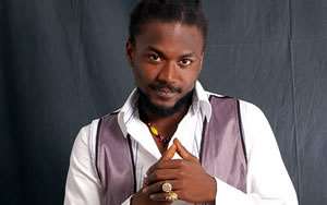 Samini ties knot