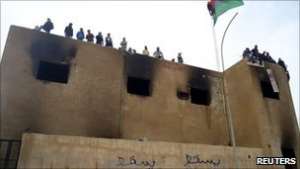 Missile destroys Gaddafi building