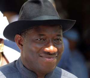 I Need To Be Closer To You – Goodluck Jonathan Tells Entertainers