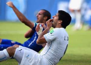 Uruguay face Colombia in World Cup second round without Luis Suarez
