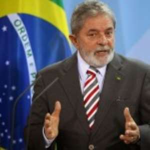 Brazil Police Question Ex-Leader Lula