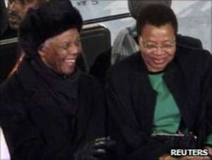 Nelson Mandela attended the ceremony with his wife, Graca Machel