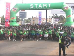 Marathoners of the Accra International Marathon at the starter's gun