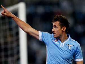 Lazio will not sell frustrated striker Miroslav Klose, says sporting director Igli Tare