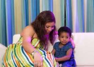 THERE'S NOTHING WRONG BEING A SINGLE PARENT--MONALISA CHINDA