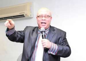 2014 World Cup: Ghanaian ace commentator Foh-Amoaning to liven television screen with Brazil 2014, World Cup Soccer Fiesta