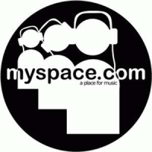 Many teens display risky behavior on MySpace: study