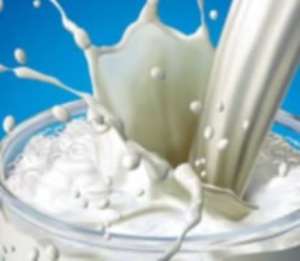 Nutritional facts of 1 cup of reduced-fat milk