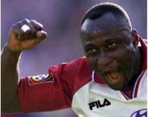 Ex-star Yeboah hits out at corrupt referees