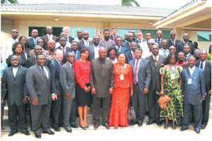 Govt to follow advice of powerful firmsto transform economy if