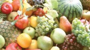 Fresh fruits help prevent diabetes — Fruit juice boosts risk
