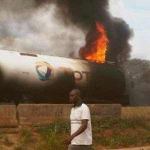 Lagos-Ibadan Express Road Is On Fire