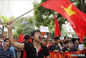 Anti-China demonstrations have been held in Hanoi for a second weekend in a row