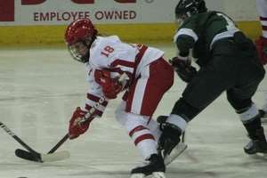 Ice Hockey : Top 10 finalists for the 2013 'Patty Kazmaier'