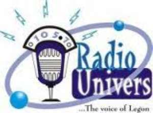 Radio Univers receives new bus from the Vice-Chancellor
