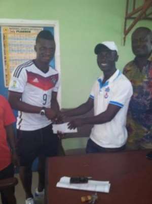 2014 World Cup: Ghana defender Rashid Sumaila makes cash donation to colt cubs