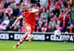 Roy Evans: Rickie Lambert will help Liverpool break down defences