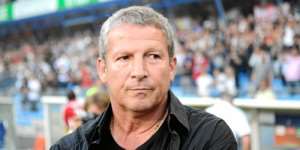PSG: Courbis wants to succeed Ancelotti without a penny!