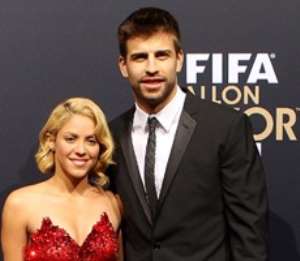 Shakira and boyfriend Gerard Pique announced they are expecting.