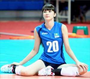 Legs, volleyball, babe: Volleyball player deemed a distraction by coach because she is too beautiful