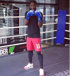 Steaua Bucuresti ace Muniru Sulley practicing boxing as part of injury recovery