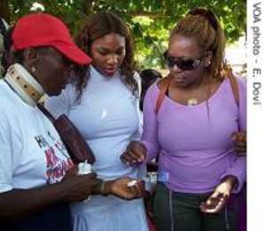 US Tennis Star Assists Ghana Vaccination Campaign