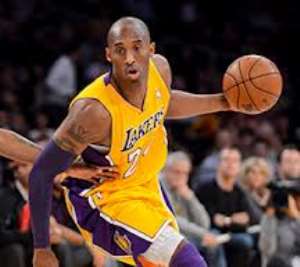 Basketball: NBA: Kobe solidifies the Lakers