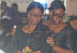 Dignitaries pay respects to Komla Dumor Photographs