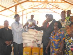 Church of Pentecost gives to Ivorian refugees