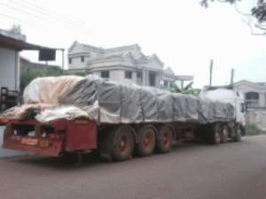 The truck with the remaining 300 bags of cocoa