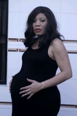 Nollywood Actress Monalisa Chinda gives a turn in New Movie! See Exclusive Photos of her on set